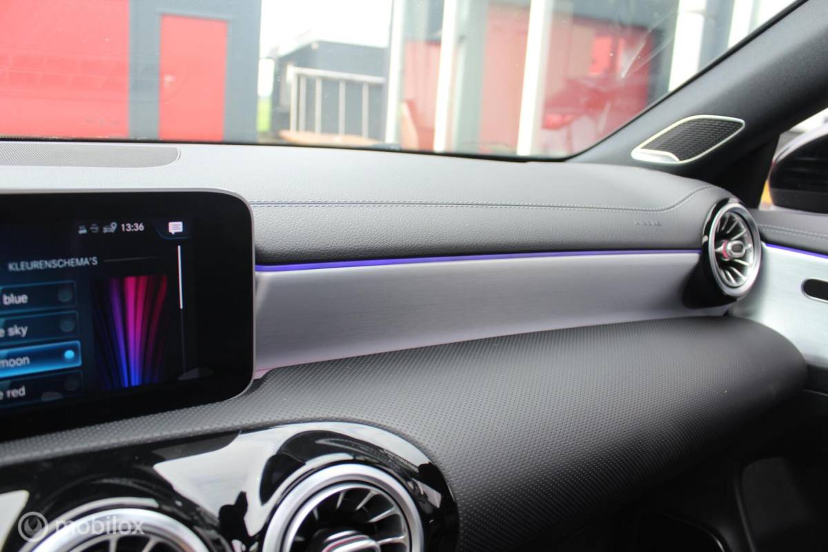 Mercedes-Benz CLA Mercedes CLA-klasse ShootingBrake 250 4MATIC AMG Full Options