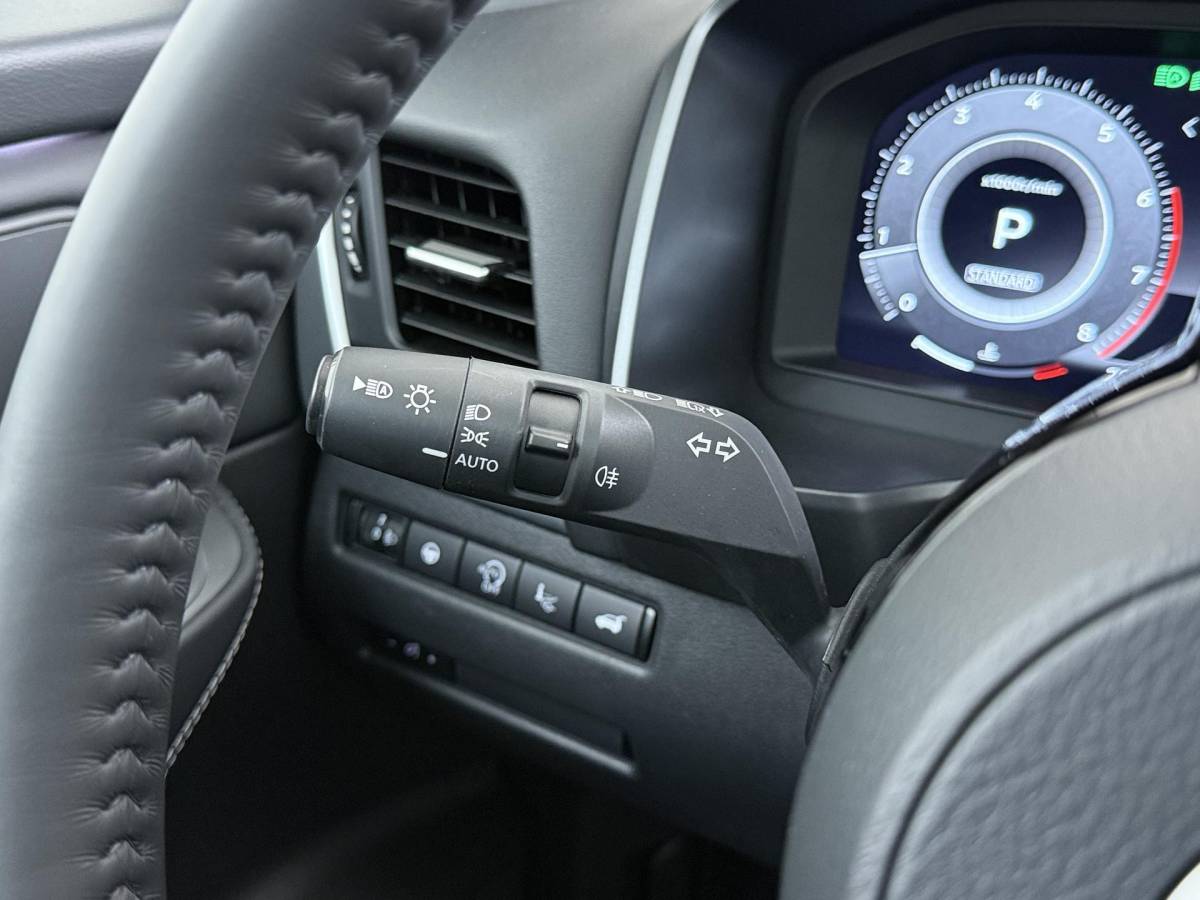 Nissan QASHQAI Nissan Qashqai 1.3 MHEV Xtronic N-Connecta ONDERHOUD GEHAD BIJ DE DEALER | DIRECT LEVERBAAR | FABRIEKSGARANTIE | PANORAMADAK | VOORRUITVERWARMING | STOEL- & STUURVERWARMING | 360° CAMERA | DODEHOEKDETECTIE | HEAD-UP DISPLAY | ELEKTRISCHE ACHTERKLEP