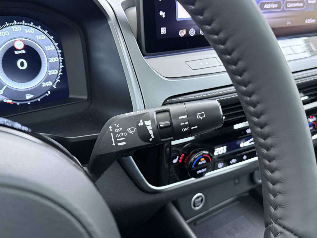 Nissan QASHQAI Nissan Qashqai 1.3 MHEV Xtronic N-Connecta ONDERHOUD GEHAD BIJ DE DEALER | DIRECT LEVERBAAR | FABRIEKSGARANTIE | PANORAMADAK | VOORRUITVERWARMING | STOEL- & STUURVERWARMING | 360° CAMERA | DODEHOEKDETECTIE | HEAD-UP DISPLAY | ELEKTRISCHE ACHTERKLEP