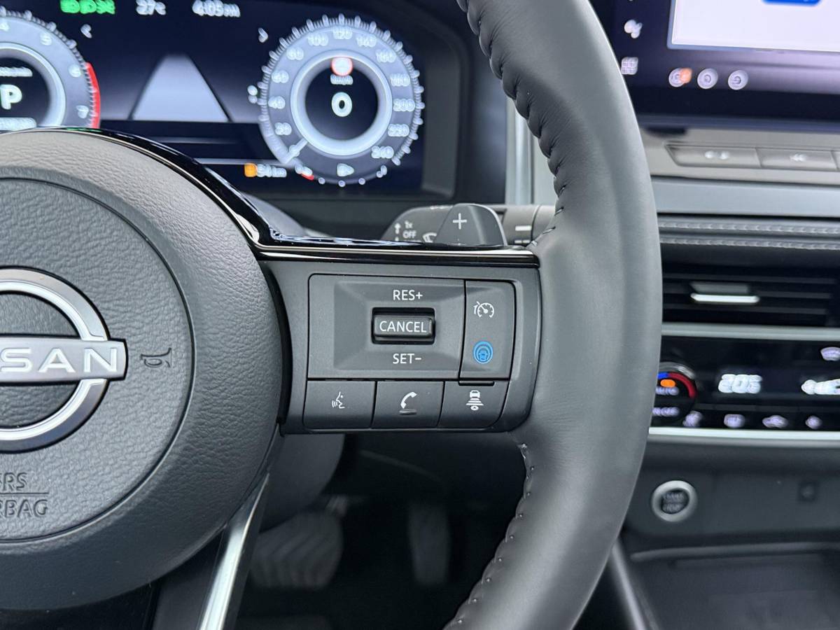 Nissan QASHQAI Nissan Qashqai 1.3 MHEV Xtronic N-Connecta ONDERHOUD GEHAD BIJ DE DEALER | DIRECT LEVERBAAR | FABRIEKSGARANTIE | PANORAMADAK | VOORRUITVERWARMING | STOEL- & STUURVERWARMING | 360° CAMERA | DODEHOEKDETECTIE | HEAD-UP DISPLAY | ELEKTRISCHE ACHTERKLEP