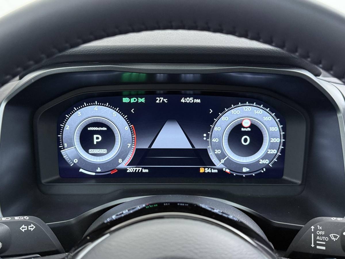 Nissan QASHQAI Nissan Qashqai 1.3 MHEV Xtronic N-Connecta ONDERHOUD GEHAD BIJ DE DEALER | DIRECT LEVERBAAR | FABRIEKSGARANTIE | PANORAMADAK | VOORRUITVERWARMING | STOEL- & STUURVERWARMING | 360° CAMERA | DODEHOEKDETECTIE | HEAD-UP DISPLAY | ELEKTRISCHE ACHTERKLEP