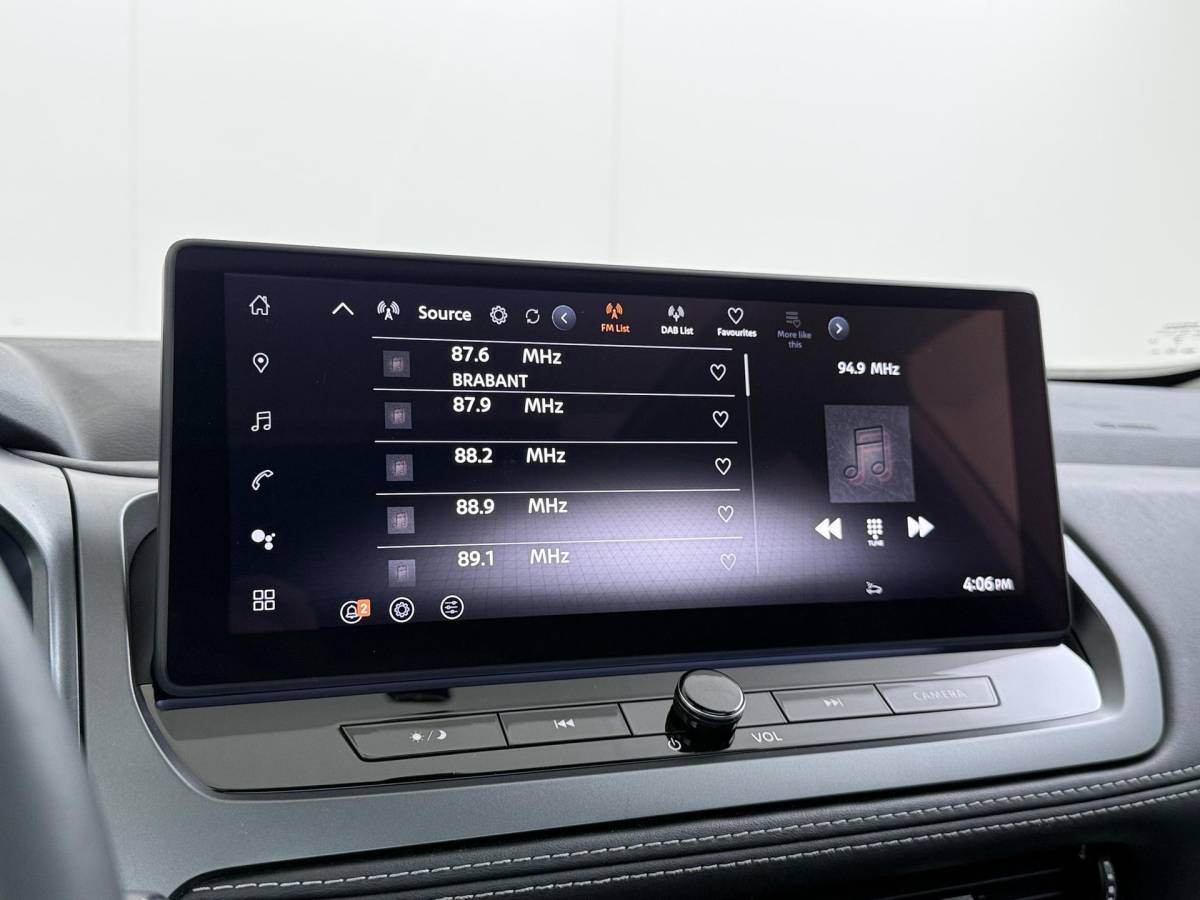 Nissan QASHQAI Nissan Qashqai 1.3 MHEV Xtronic N-Connecta ONDERHOUD GEHAD BIJ DE DEALER | DIRECT LEVERBAAR | FABRIEKSGARANTIE | PANORAMADAK | VOORRUITVERWARMING | STOEL- & STUURVERWARMING | 360° CAMERA | DODEHOEKDETECTIE | HEAD-UP DISPLAY | ELEKTRISCHE ACHTERKLEP