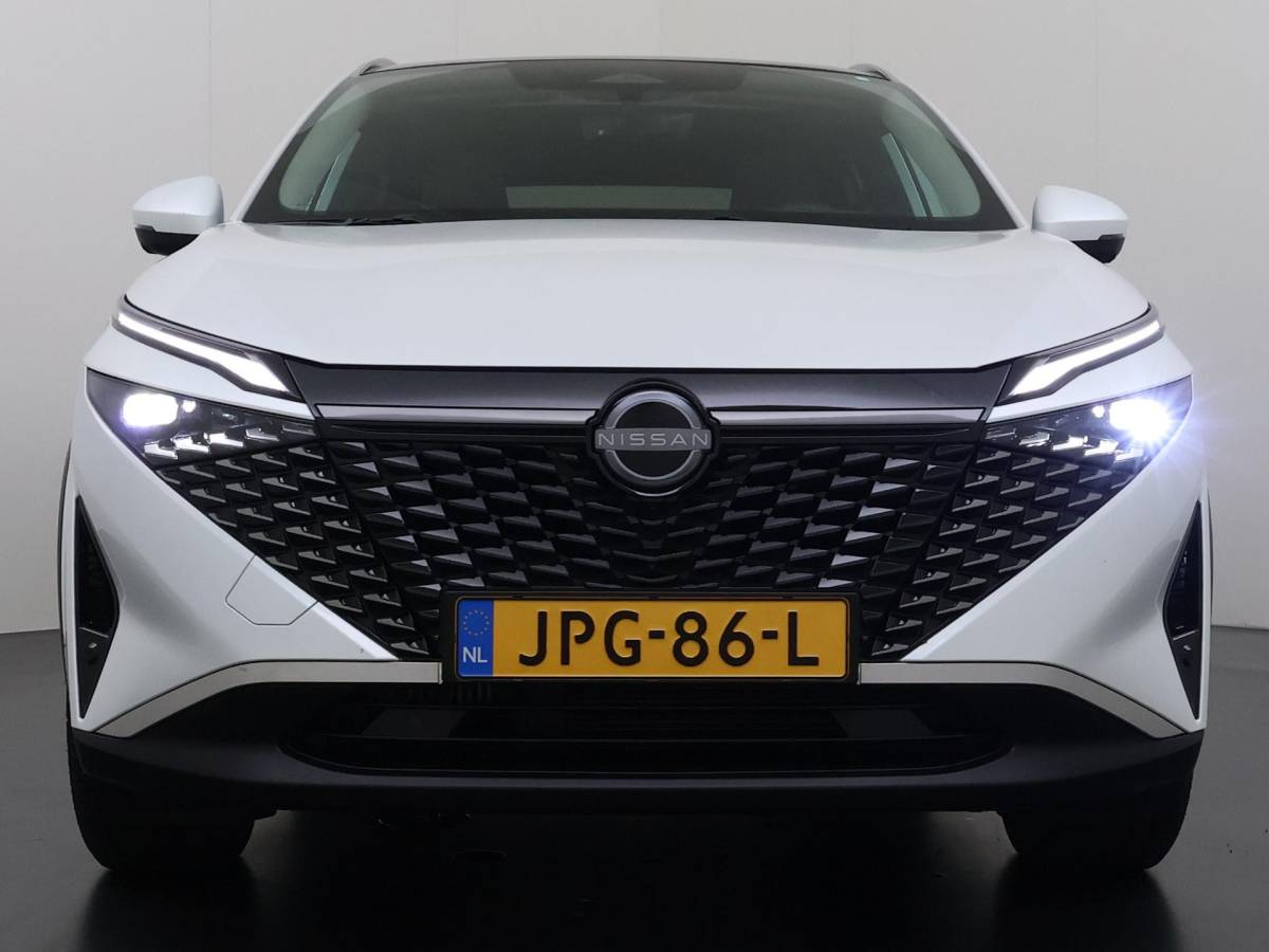 Nissan QASHQAI Nissan Qashqai 1.3 MHEV Xtronic N-Connecta ONDERHOUD GEHAD BIJ DE DEALER | DIRECT LEVERBAAR | FABRIEKSGARANTIE | PANORAMADAK | VOORRUITVERWARMING | STOEL- & STUURVERWARMING | 360° CAMERA | DODEHOEKDETECTIE | HEAD-UP DISPLAY | ELEKTRISCHE ACHTERKLEP