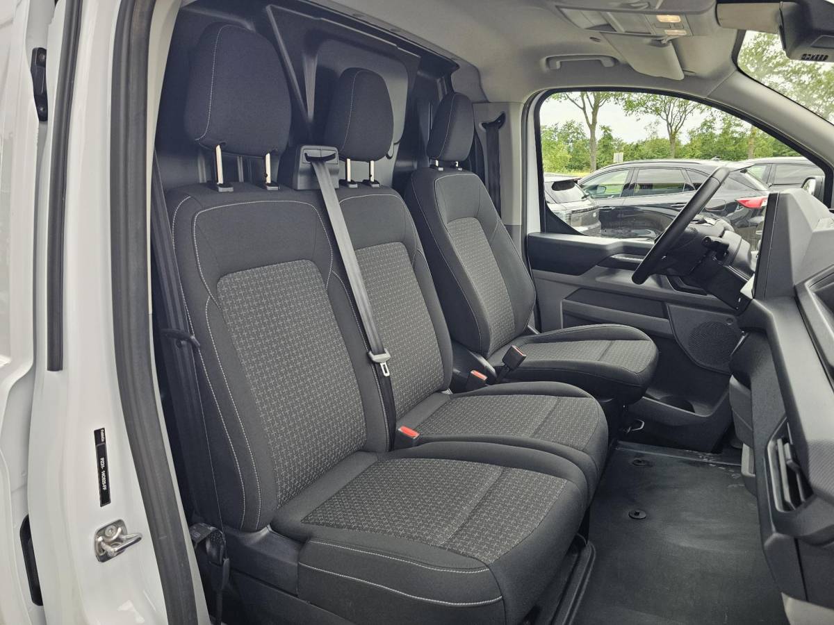 Ford Transit Custom Ford Transit Custom 320 2.0 TDCI L1H1 Trend 136pk | AWD | 4×4 | Adaptieve cruise control | Achteruitrijcamera | Navigatiesysteem |