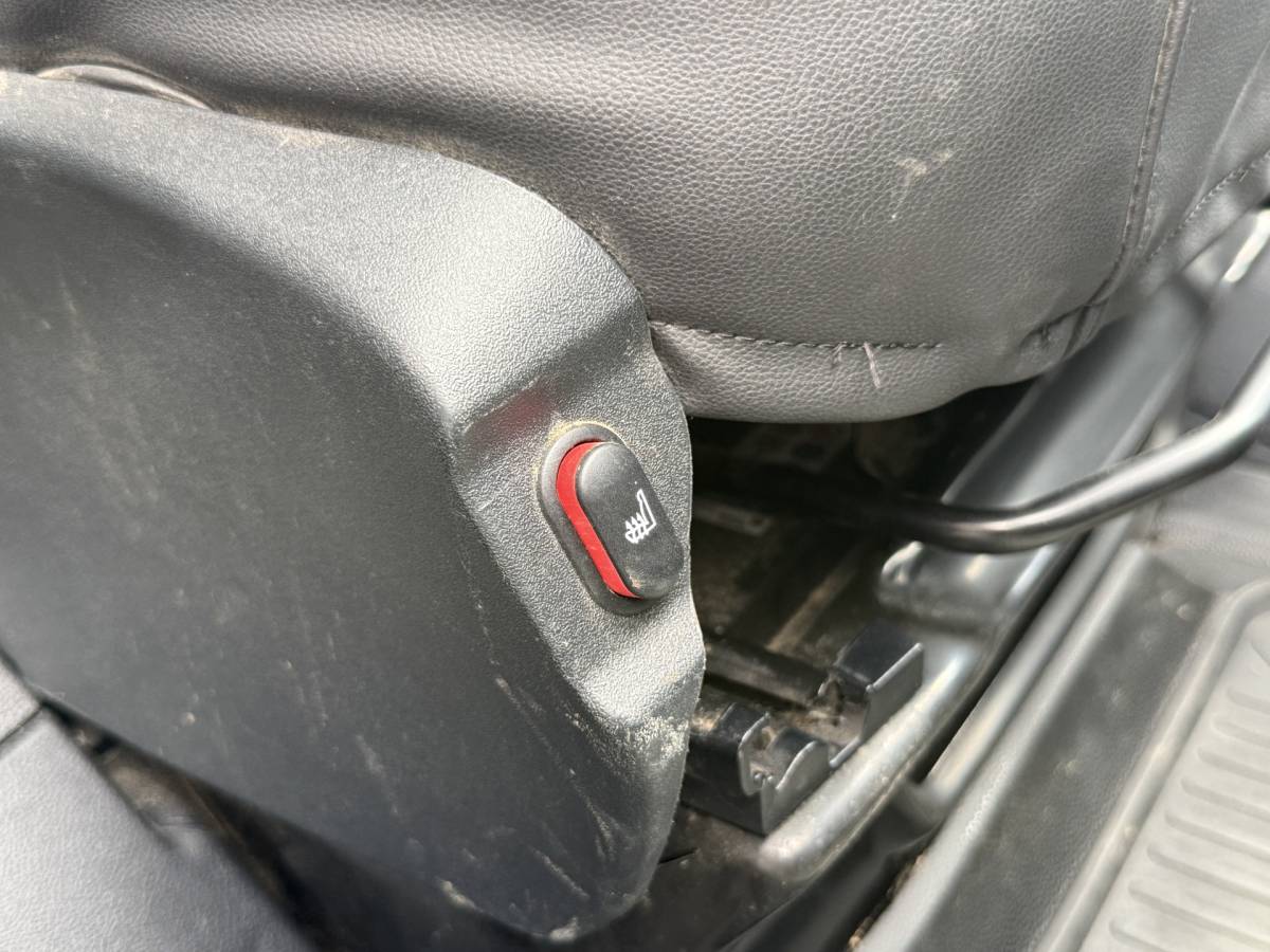 Ford Transit Ford Transit 2.0 TDCI 130PK L2H2 Airco Cruise Control Parkeersensoren Stoelverwarming Zwaailampen Kastwand Inbouw