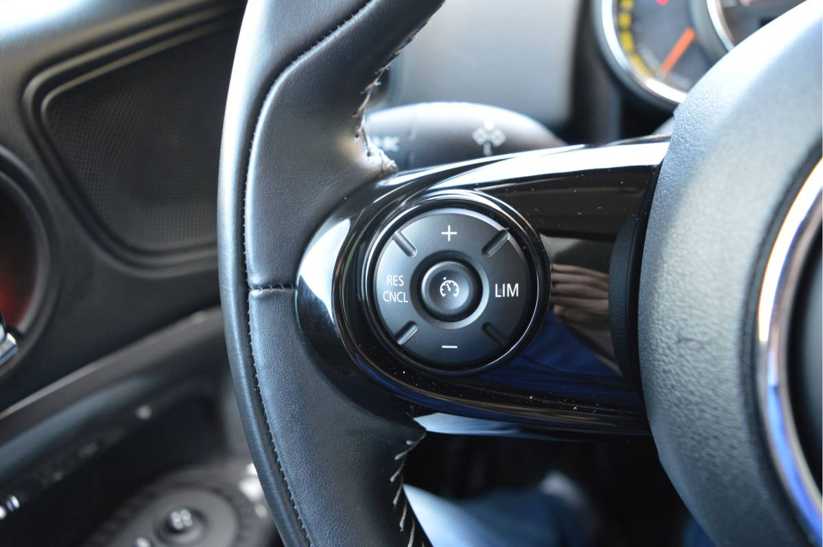 MINI Countryman MINI Mini Countryman 1.5 Cooper S PHEV ALL4 Chili  / Panoramadak / Apple,android / Sportinterieur / Led verlichting / Enz.