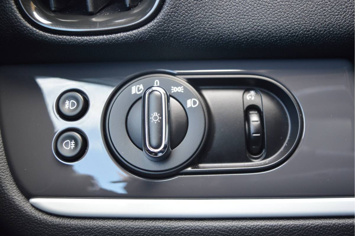 MINI Countryman MINI Mini Countryman 1.5 Cooper S PHEV ALL4 Chili  / Panoramadak / Apple,android / Sportinterieur / Led verlichting / Enz.