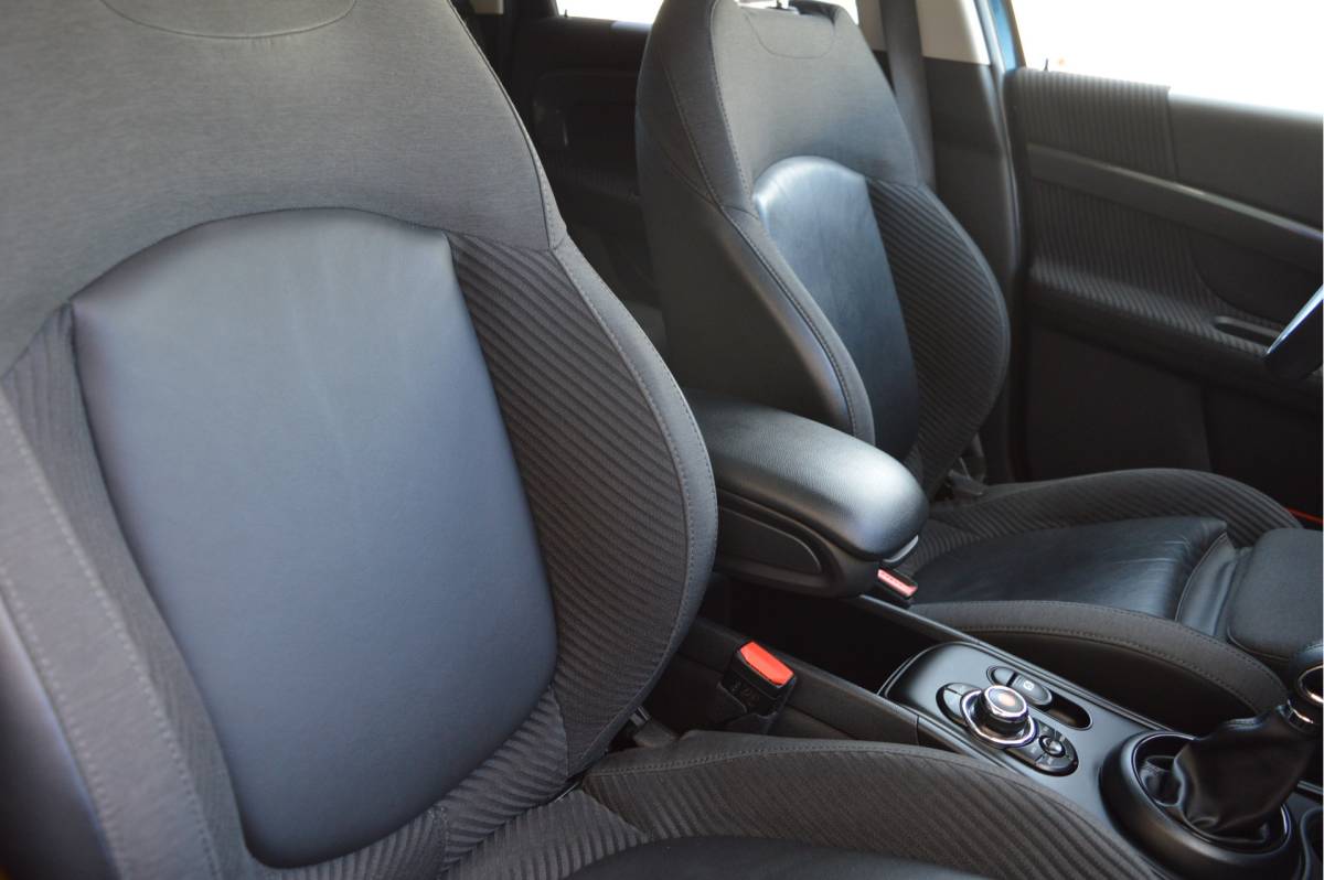 MINI Countryman MINI Mini Countryman 1.5 Cooper S PHEV ALL4 Chili  / Panoramadak / Apple,android / Sportinterieur / Led verlichting / Enz.