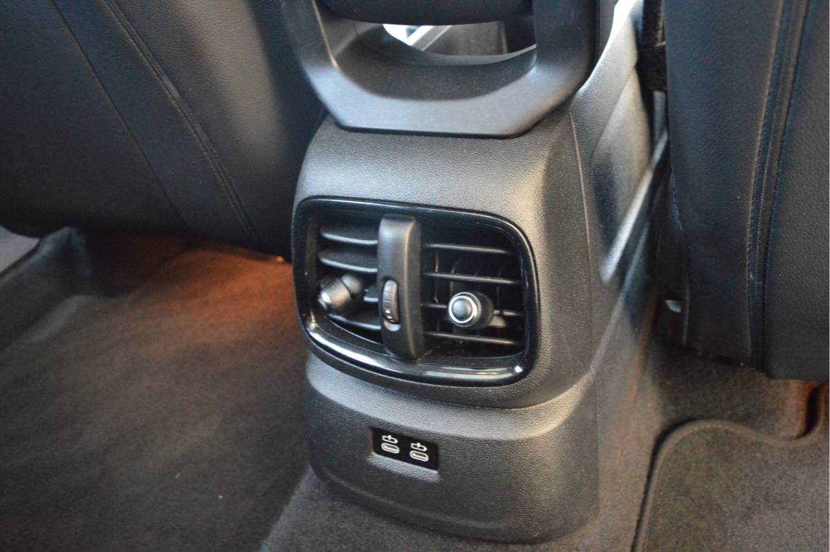 MINI Countryman MINI Mini Countryman 1.5 Cooper S PHEV ALL4 Chili  / Panoramadak / Apple,android / Sportinterieur / Led verlichting / Enz.