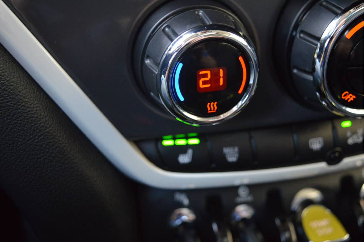 MINI Countryman MINI Mini Countryman 1.5 Cooper S PHEV ALL4 Chili  / Panoramadak / Apple,android / Sportinterieur / Led verlichting / Enz.