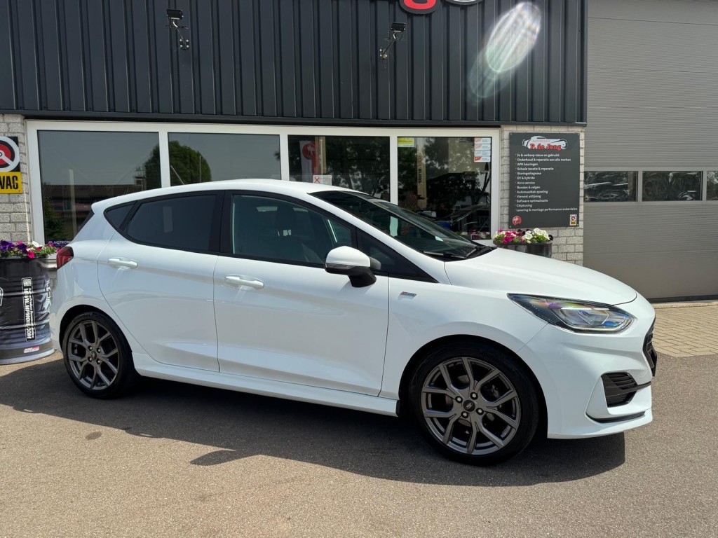 Ford Fiesta Ford Fiesta 1.0 Ecoboost Hybrid ST-line Origineel NL! Winterpakket Carplay Led Cruise Laneassist