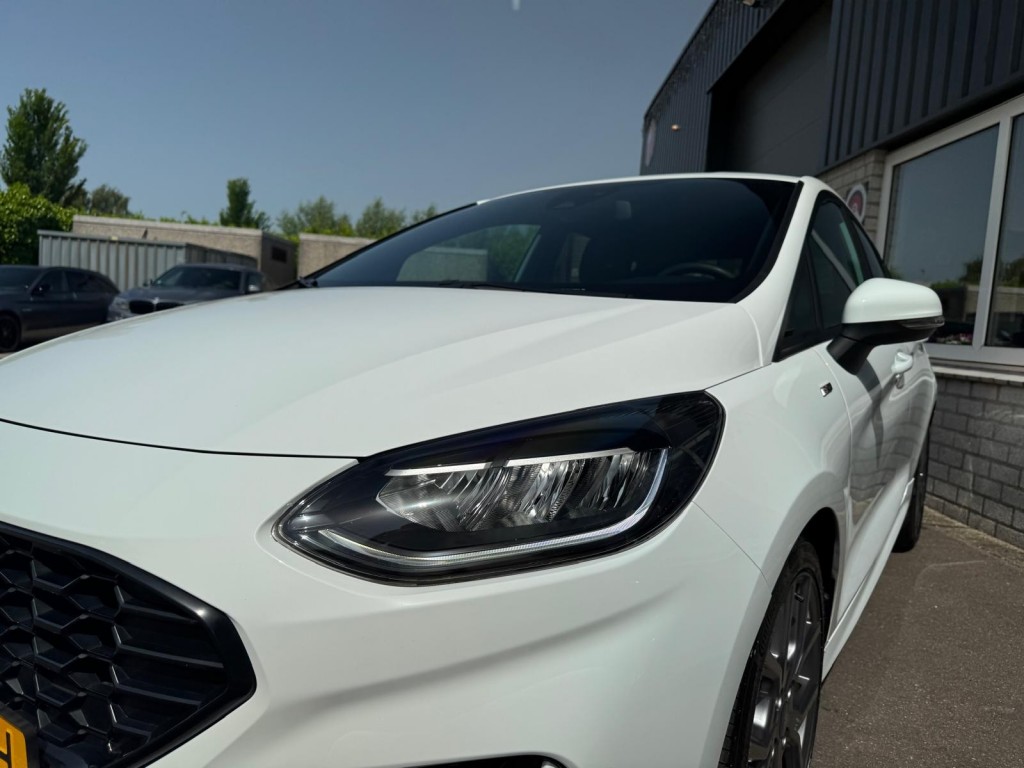 Ford Fiesta Ford Fiesta 1.0 Ecoboost Hybrid ST-line Origineel NL! Winterpakket Carplay Led Cruise Laneassist