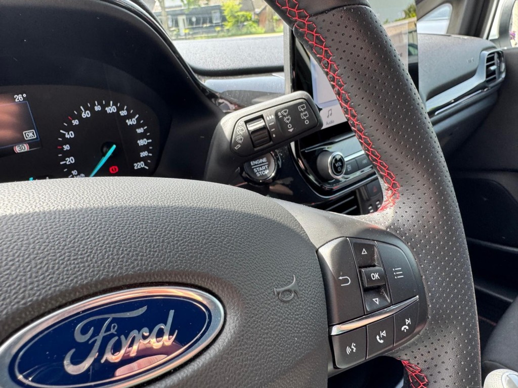Ford Fiesta Ford Fiesta 1.0 Ecoboost Hybrid ST-line Origineel NL! Winterpakket Carplay Led Cruise Laneassist
