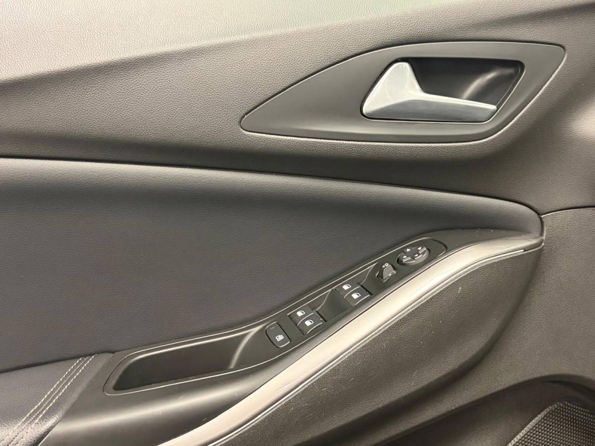 Opel Grandland Opel Grandland 1.2 Turbo Business Elegance*Nw Model*NAP*Camera*Cruise-Control*PDC*Carplay**