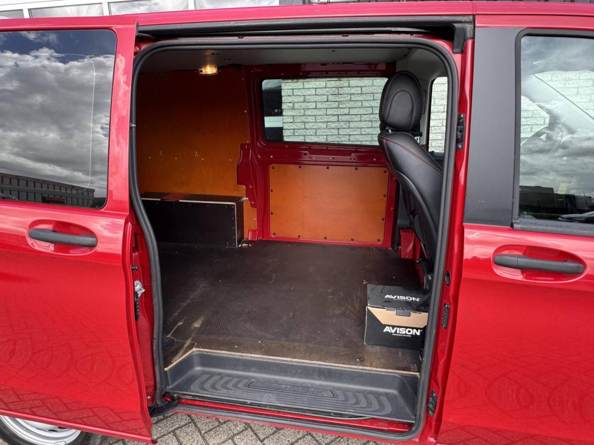 Mercedes-Benz Vito Mercedes Vito MARGE 119 CDI Trekhaak/Leer/Camera/LED/Carplay/PDC/Cruise/Clima