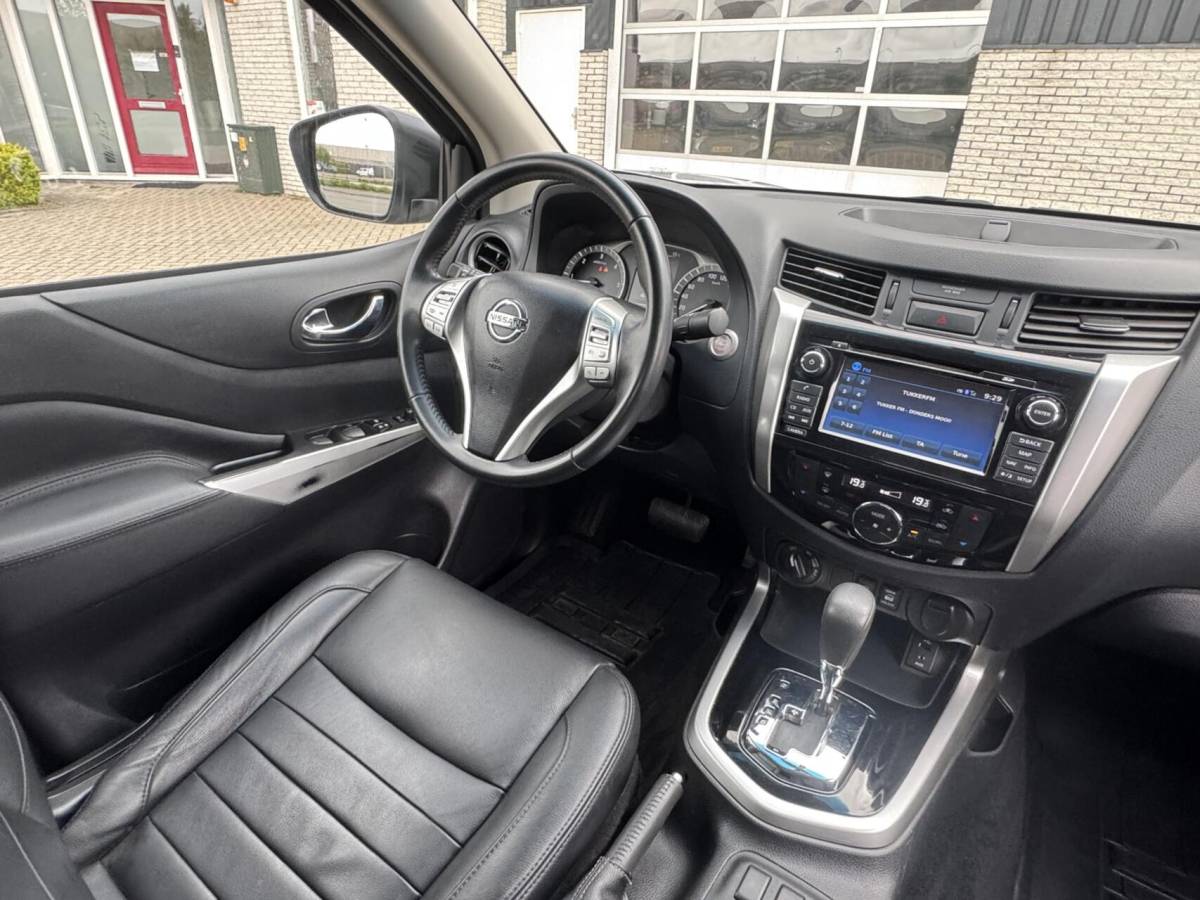 Nissan Navara Nissan Navara MARGE 2.3 dCi 190pk Tekna Double Cab Snoeks 3500KG
