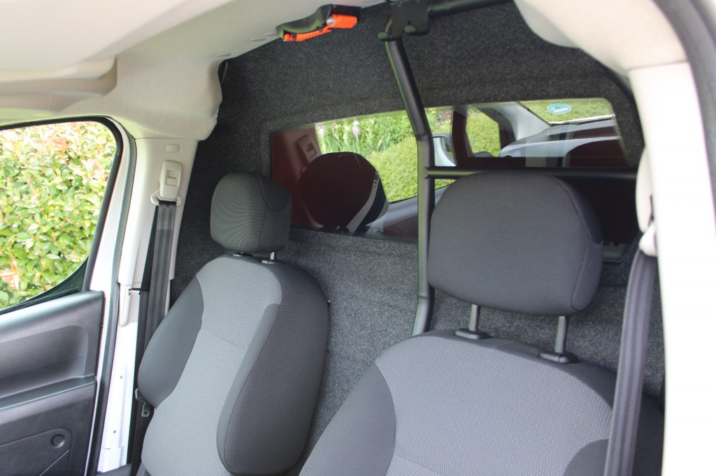 Peugeot Partner Peugeot Partner 122 1.6HDI 99pk Premium Bestel L1 airco/cruise/navi/trekhaak