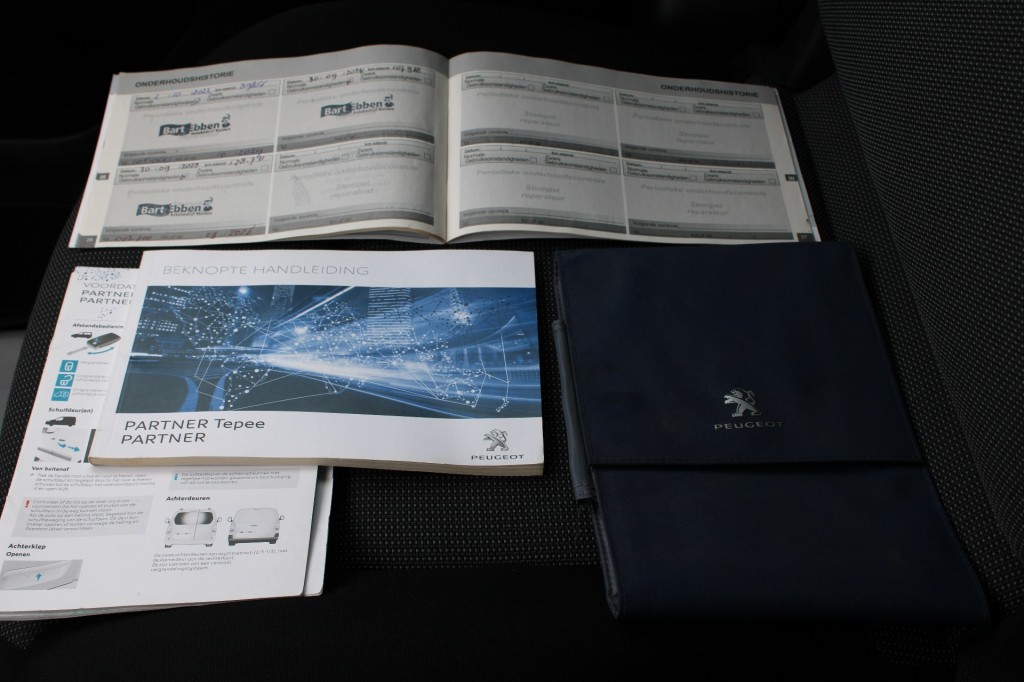 Peugeot Partner Peugeot Partner 122 1.6HDI 99pk Premium Bestel L1 airco/cruise/navi/trekhaak