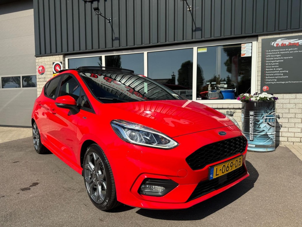 Ford Fiesta Ford Fiesta 1.0 Ecoboost ST-Line Panoramadak Carplay Winterpakket Led Navigatie