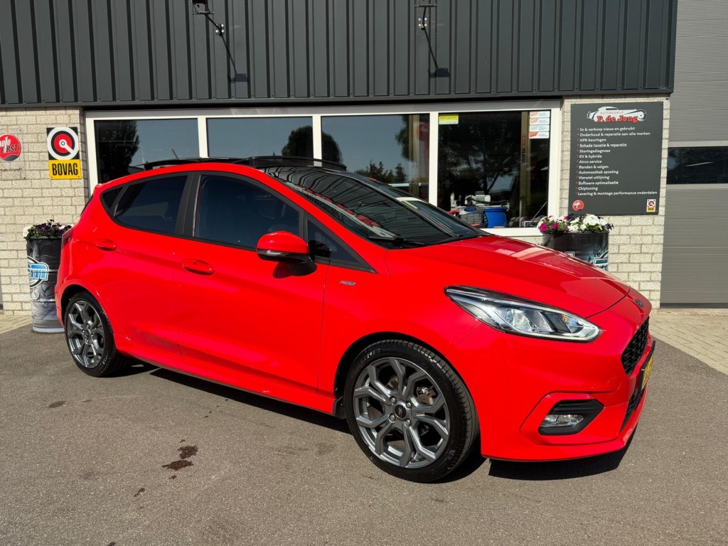 Ford Fiesta Ford Fiesta 1.0 Ecoboost ST-Line Panoramadak Carplay Winterpakket Led Navigatie