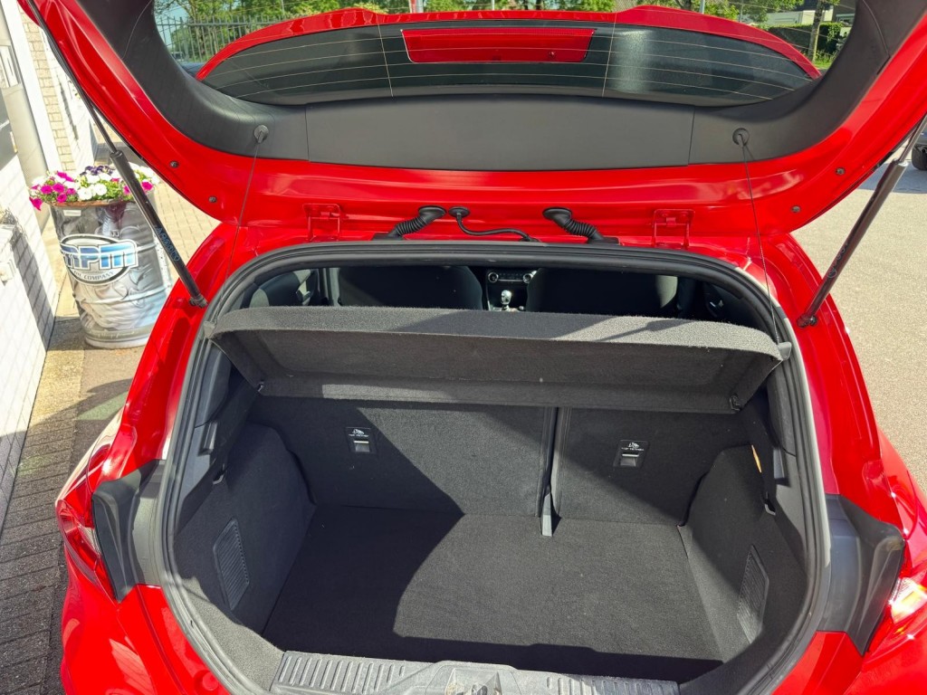 Ford Fiesta Ford Fiesta 1.0 Ecoboost ST-Line Panoramadak Carplay Winterpakket Led Navigatie