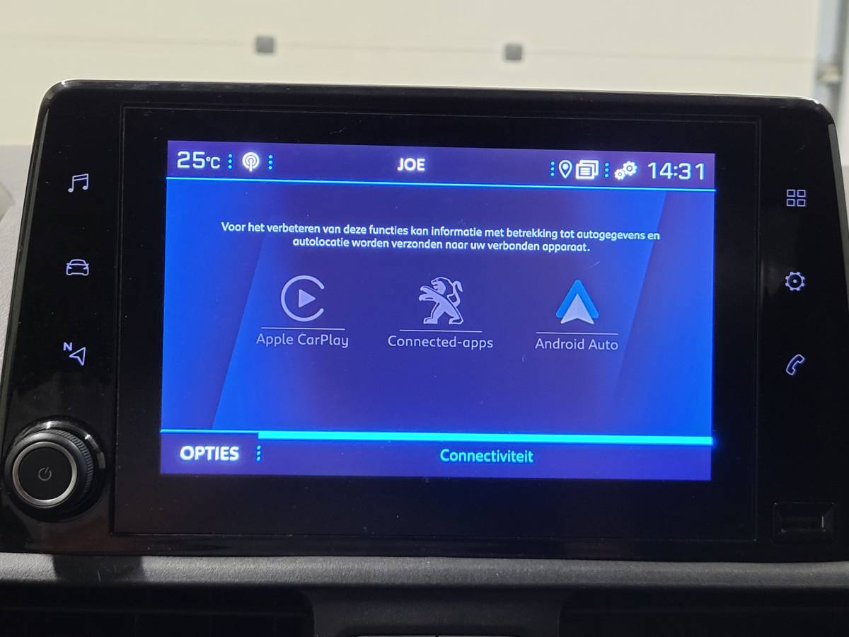 Peugeot Partner Peugeot Partner 1.2PureTech 111pk Benzine!