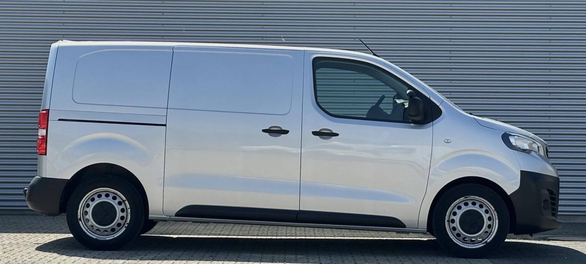 Peugeot Expert Peugeot Expert 231S 2.0 BlueHDI 120PK MARGE BTW VRIJ Citroén Jumpy/Opel Vivaro