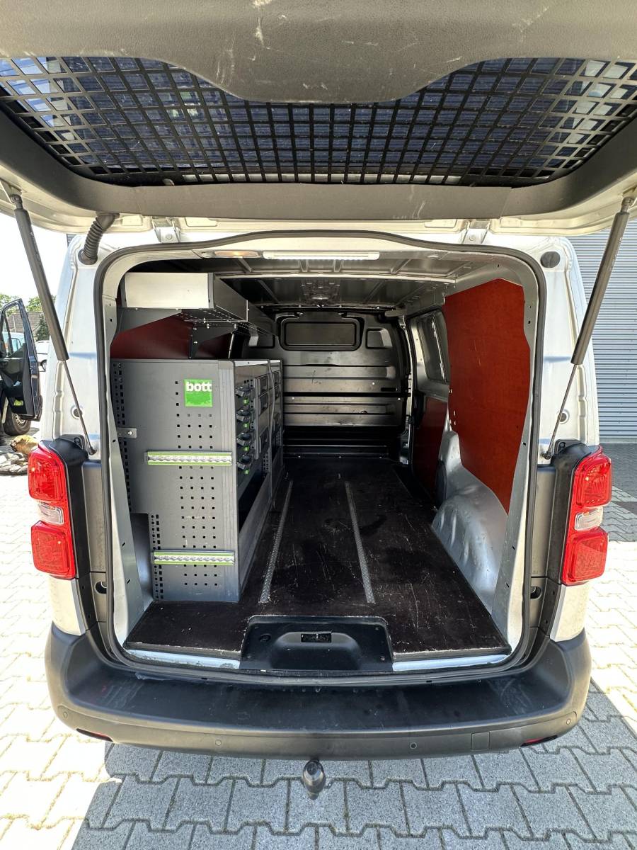 Peugeot Expert Peugeot Expert 231S 2.0 BlueHDI 120PK MARGE BTW VRIJ Citroén Jumpy/Opel Vivaro