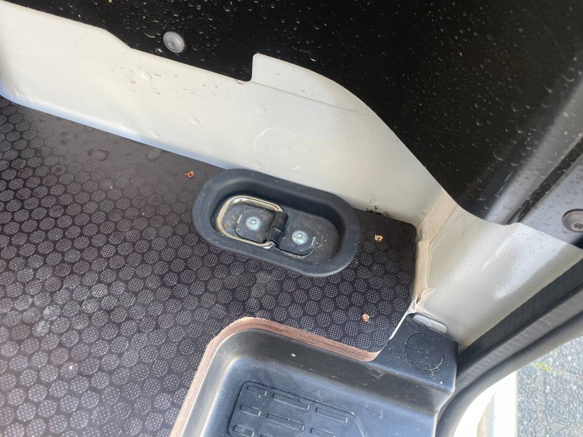 Volkswagen Crafter Volkswagen Crafter 35 2.0 TDI L4H3 NAVI AIRCO 140 PK AUTOMAAT CARPLAY