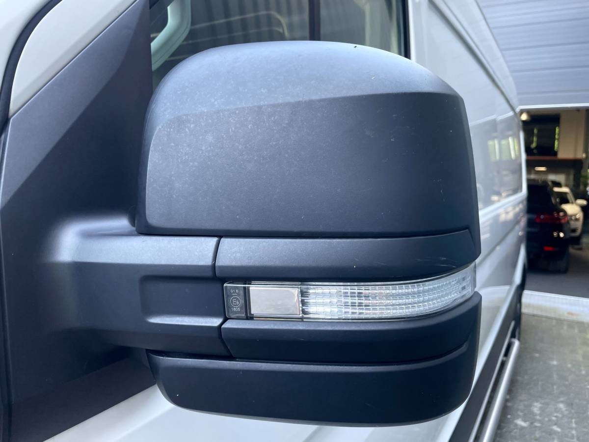 Volkswagen Crafter Volkswagen Crafter 35 2.0 TDI L4H3 NAVI AIRCO 140 PK AUTOMAAT CARPLAY