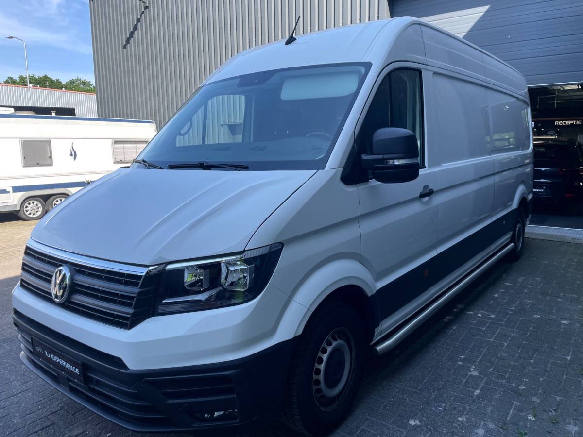 Volkswagen Crafter Volkswagen Crafter 35 2.0 TDI L4H3 NAVI AIRCO 140 PK AUTOMAAT CARPLAY