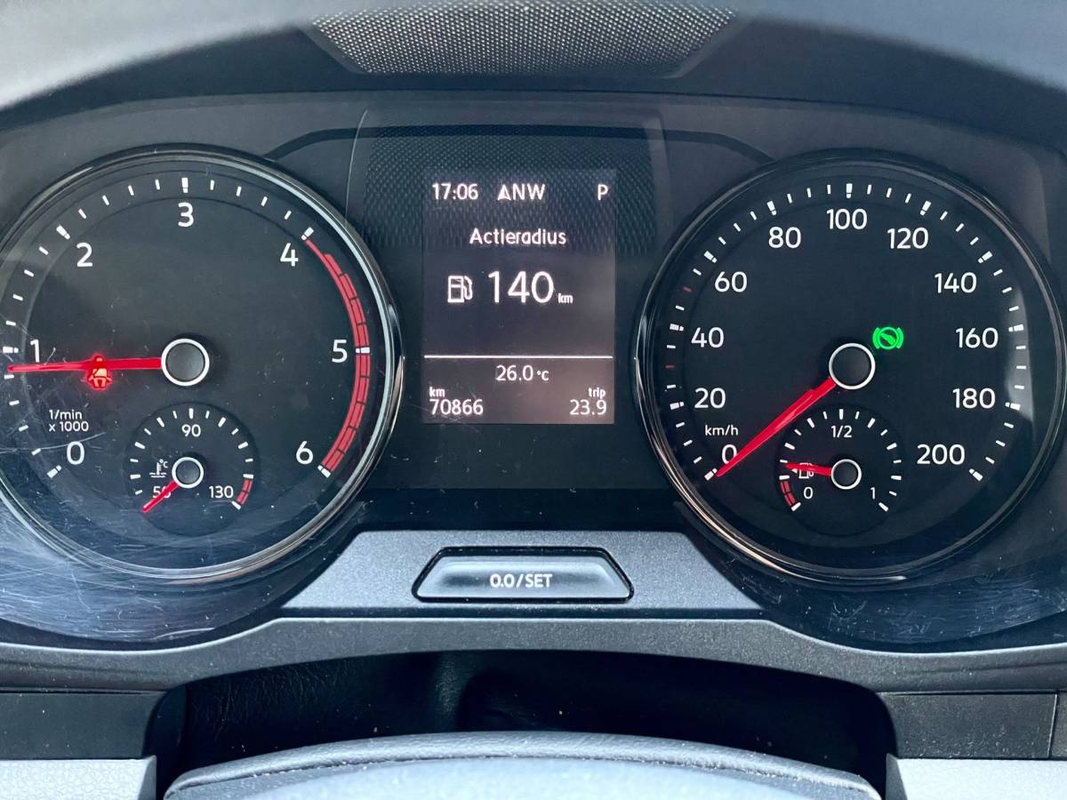 Volkswagen Crafter Volkswagen Crafter 35 2.0 TDI L4H3 NAVI AIRCO 140 PK AUTOMAAT CARPLAY
