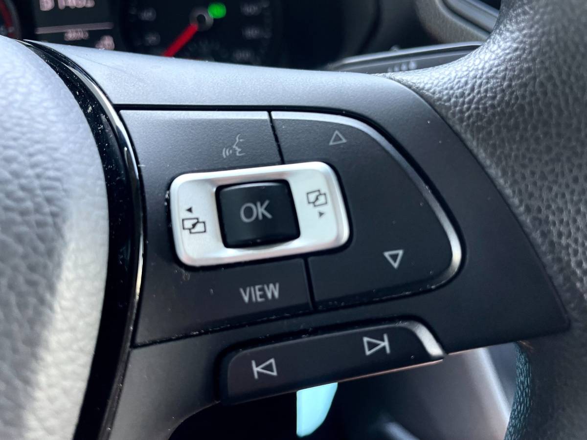 Volkswagen Crafter Volkswagen Crafter 35 2.0 TDI L4H3 NAVI AIRCO 140 PK AUTOMAAT CARPLAY