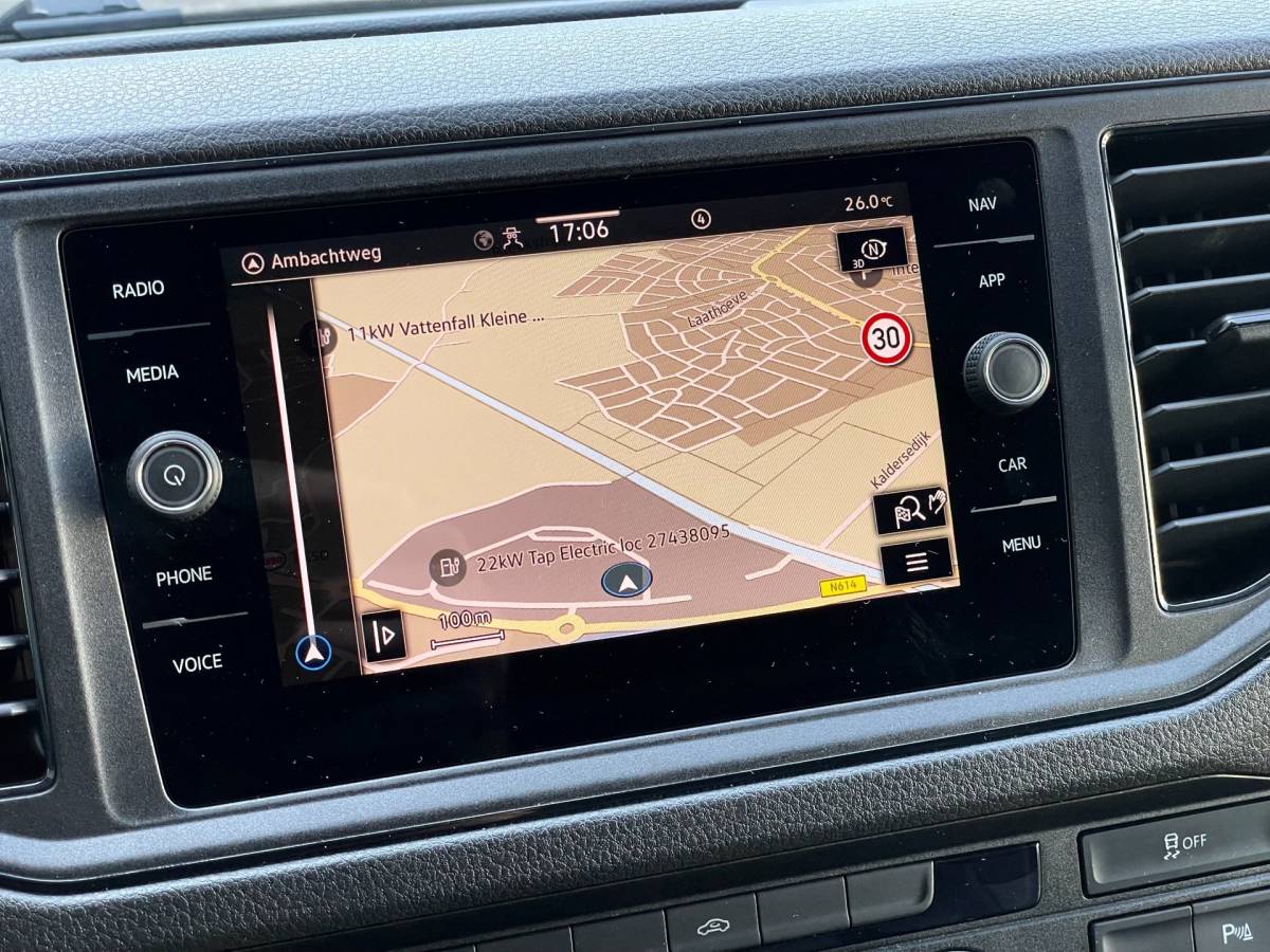 Volkswagen Crafter Volkswagen Crafter 35 2.0 TDI L4H3 NAVI AIRCO 140 PK AUTOMAAT CARPLAY