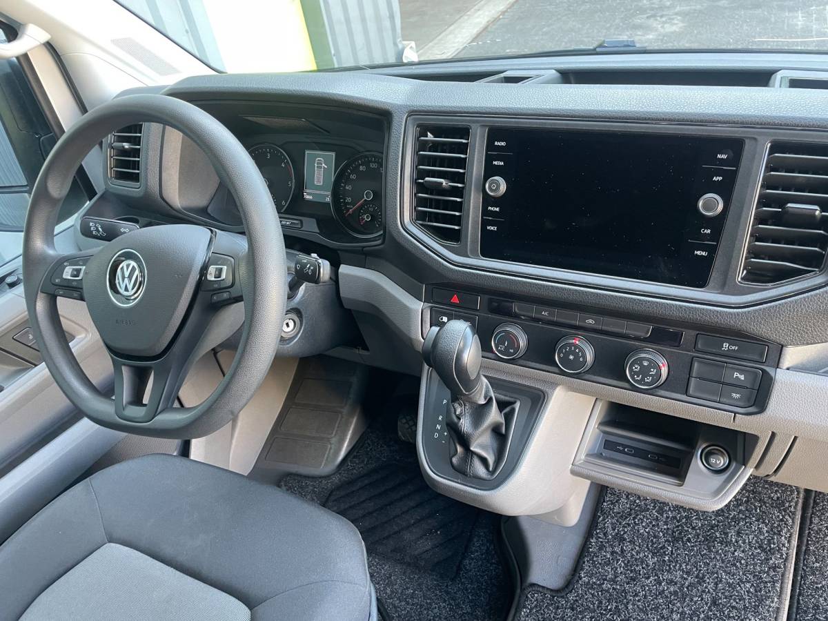 Volkswagen Crafter Volkswagen Crafter 35 2.0 TDI L4H3 NAVI AIRCO 140 PK AUTOMAAT CARPLAY