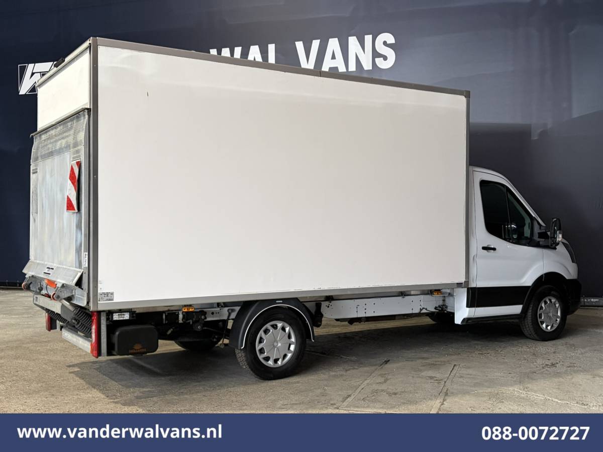 Ford Transit Ford Transit 2.0 TDCI 130pk Bakwagen Laadklep Euro6 Airco | 1040kg laadvermogen | Cruisecontrol | Verwarmde voorruit Bijrijdersbank