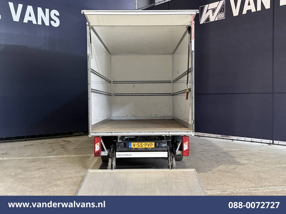 Ford Transit Ford Transit 2.0 TDCI 130pk Bakwagen Laadklep Euro6 Airco | 1040kg laadvermogen | Cruisecontrol | Verwarmde voorruit Bijrijdersbank