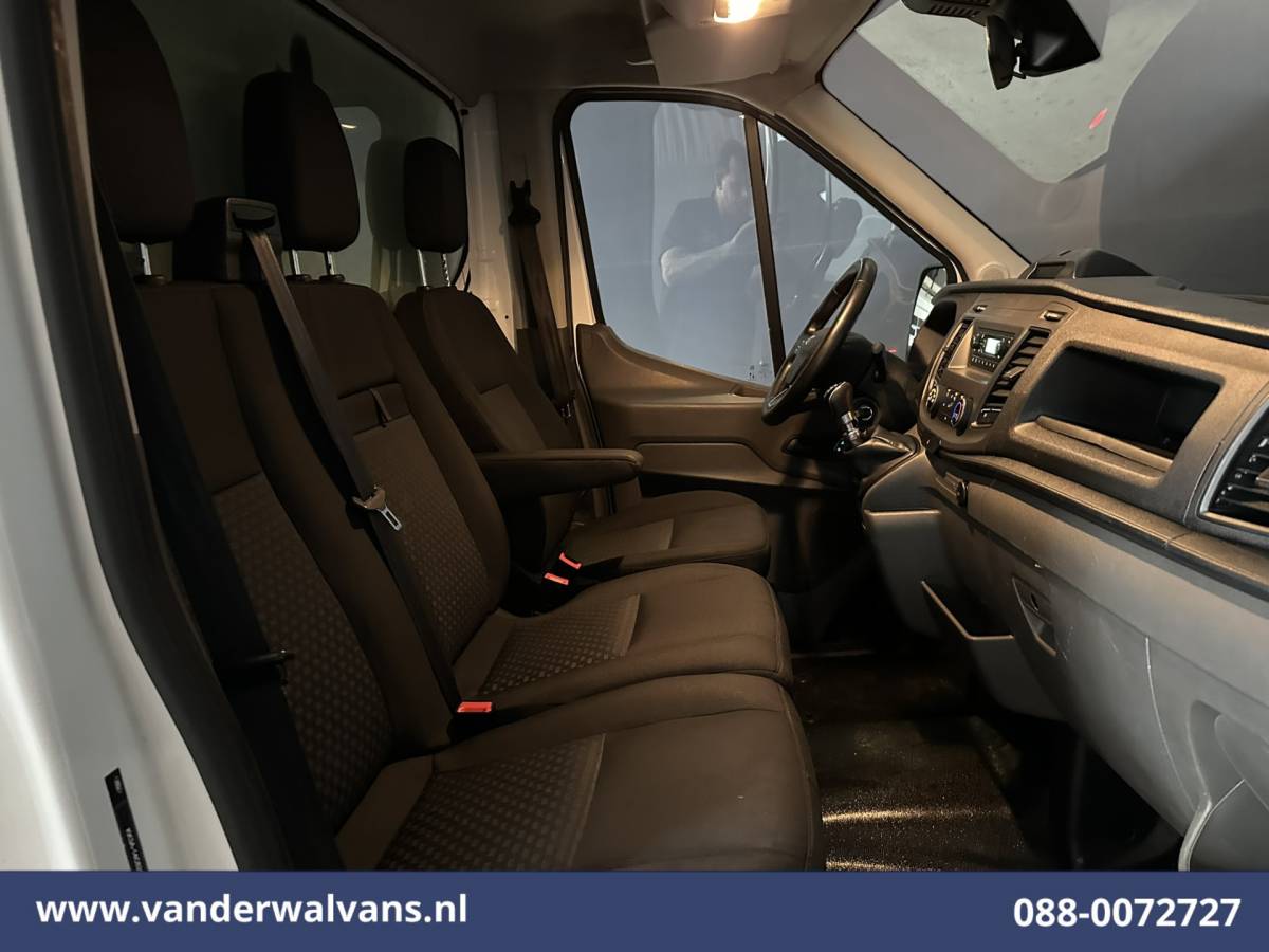 Ford Transit Ford Transit 2.0 TDCI 130pk Bakwagen Laadklep Euro6 Airco | 1040kg laadvermogen | Cruisecontrol | Verwarmde voorruit Bijrijdersbank