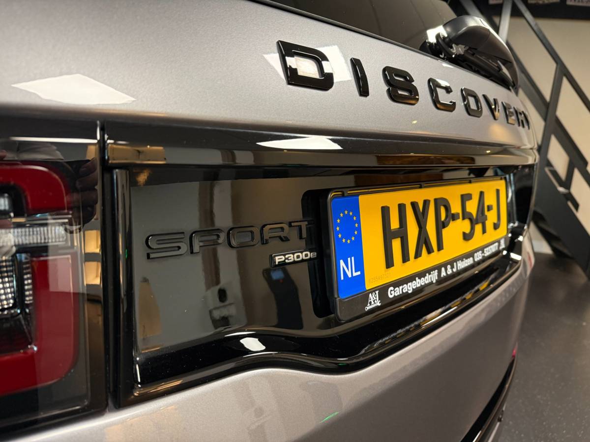 Land Rover Discovery Sport Land Rover DISCOVERY SPORT P300e 1.5 R-Dynamic HSE *309Pk* Trekhaak|Pano|Memory|Stoel/Stuurverw.|360-Camera|Elektr.Achterklep