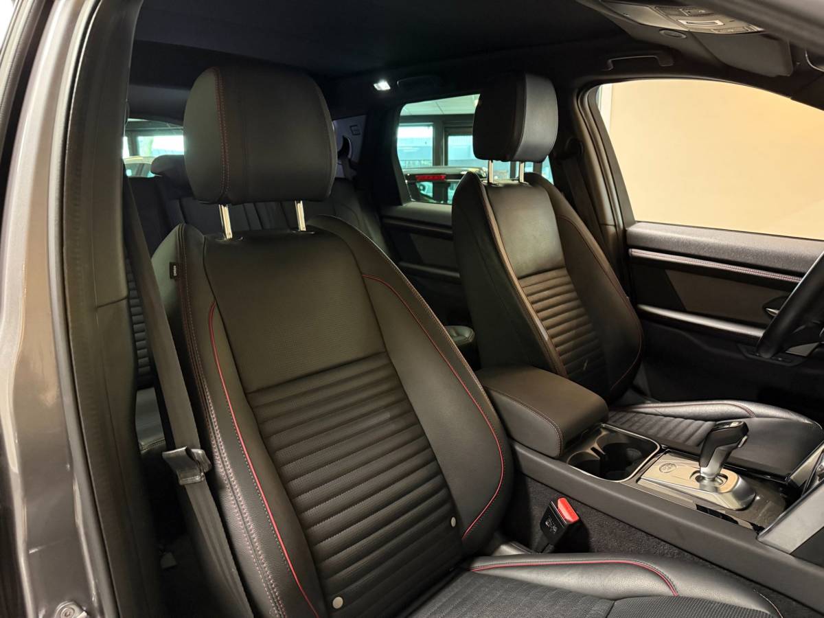 Land Rover Discovery Sport Land Rover DISCOVERY SPORT P300e 1.5 R-Dynamic HSE *309Pk* Trekhaak|Pano|Memory|Stoel/Stuurverw.|360-Camera|Elektr.Achterklep