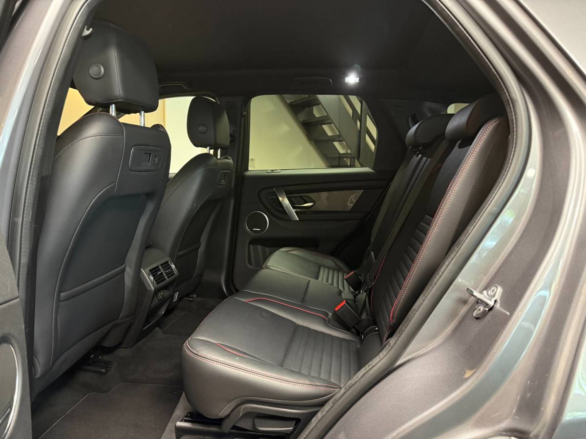 Land Rover Discovery Sport Land Rover DISCOVERY SPORT P300e 1.5 R-Dynamic HSE *309Pk* Trekhaak|Pano|Memory|Stoel/Stuurverw.|360-Camera|Elektr.Achterklep