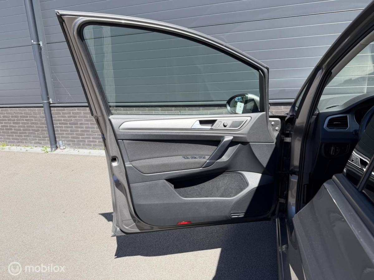 Volkswagen Golf Sportsvan Volkswagen Golf Sportsvan 1.2 TSI Business Edition Connected