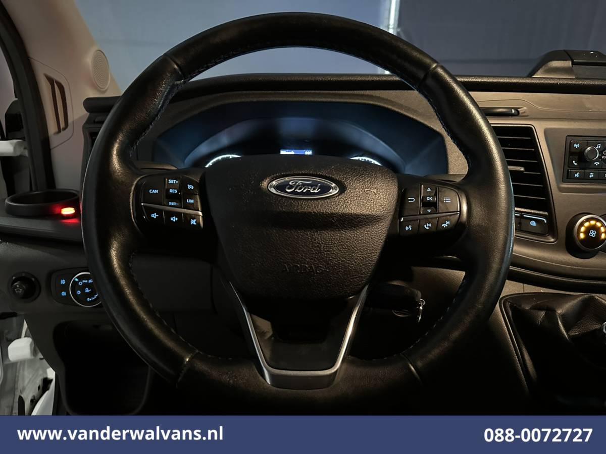 Ford Transit Ford Transit 2.0 TDCI 160pk Bakwagen Laadklep Euro6 Airco | 1040kg laadvermogen | Cruisecontrol | Verwarmde voorruit Bijrijdersbank