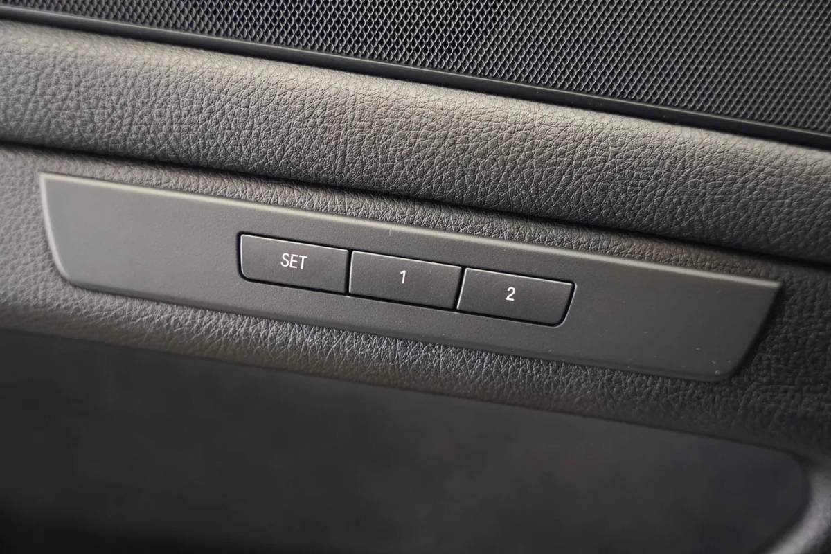 BMW 5 Serie BMW 5-serie 520i Luxury Edition Aut. [ Harman/Kardon Memory Camera Leder ]
