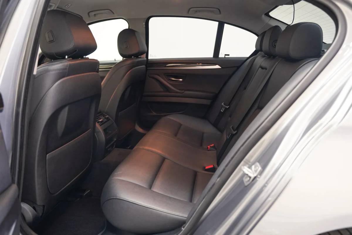 BMW 5 Serie BMW 5-serie 520i Luxury Edition Aut. [ Harman/Kardon Memory Camera Leder ]