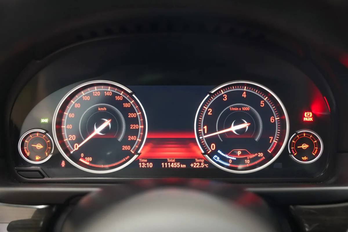 BMW 5 Serie BMW 5-serie 520i Luxury Edition Aut. [ Harman/Kardon Memory Camera Leder ]