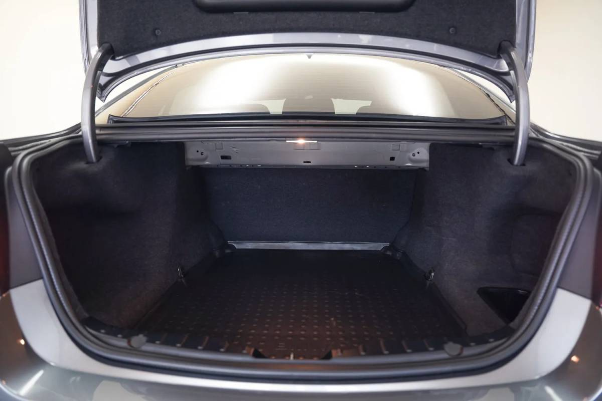 BMW 5 Serie BMW 5-serie 520i Luxury Edition Aut. [ Harman/Kardon Memory Camera Leder ]