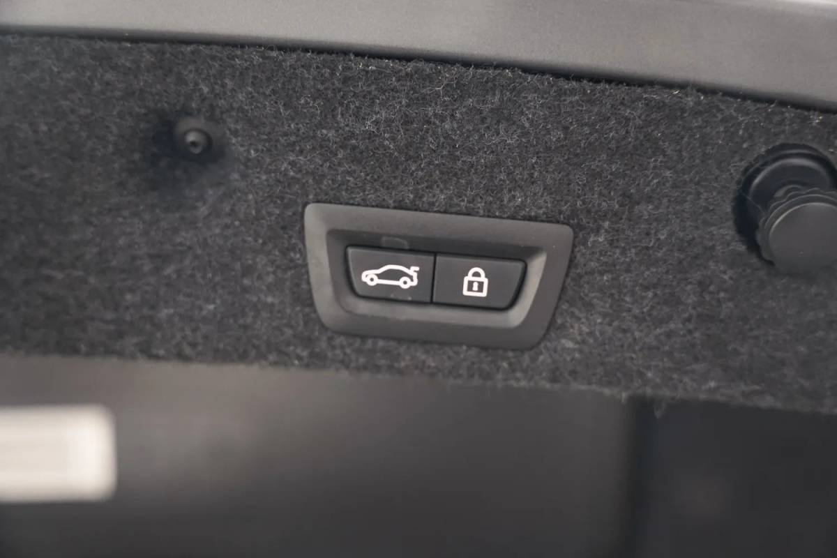 BMW 5 Serie BMW 5-serie 520i Luxury Edition Aut. [ Harman/Kardon Memory Camera Leder ]