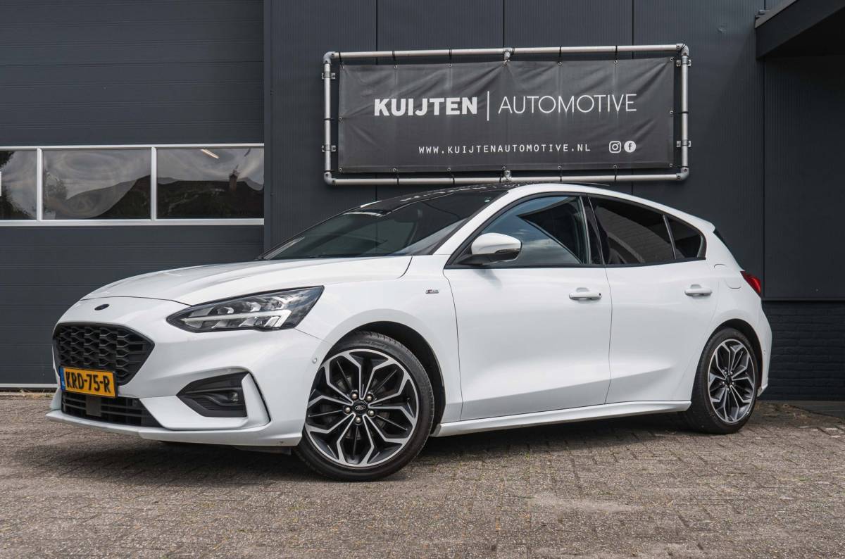 Ford Focus Ford Focus 1.0 EcoBoost ST Line X / Automaat / Pano / LED / HUD!