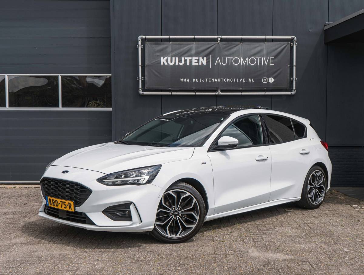 Ford Focus Ford Focus 1.0 EcoBoost ST Line X / Automaat / Pano / LED / HUD!